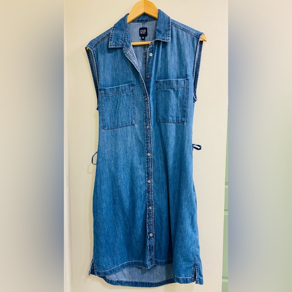 GAP Light Blue Denim Shirt Dress - Sleeveless Button Front - Picture 3 of 8